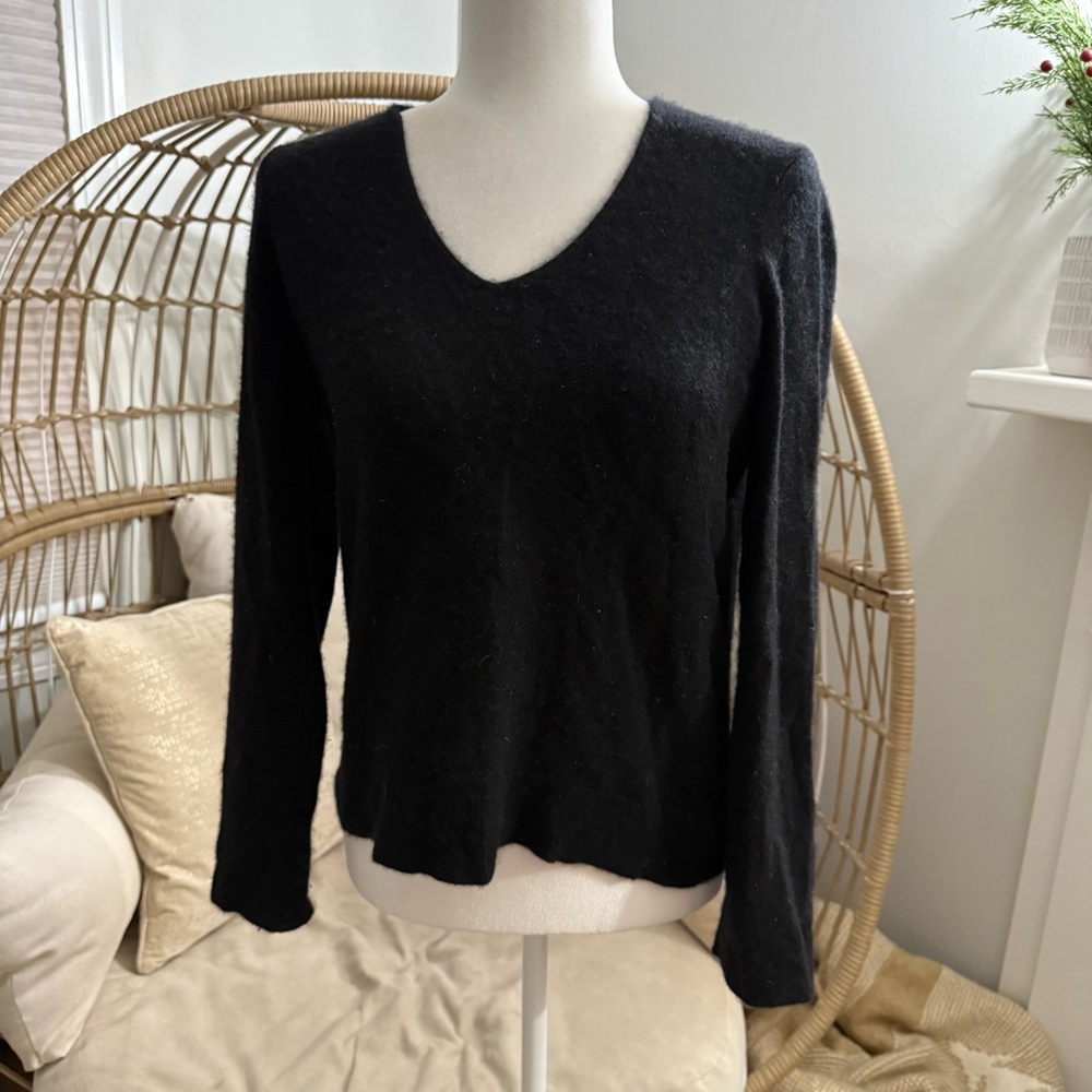 Theory Black 100% Cashmere V-Neck Pullover Sweater Size Small